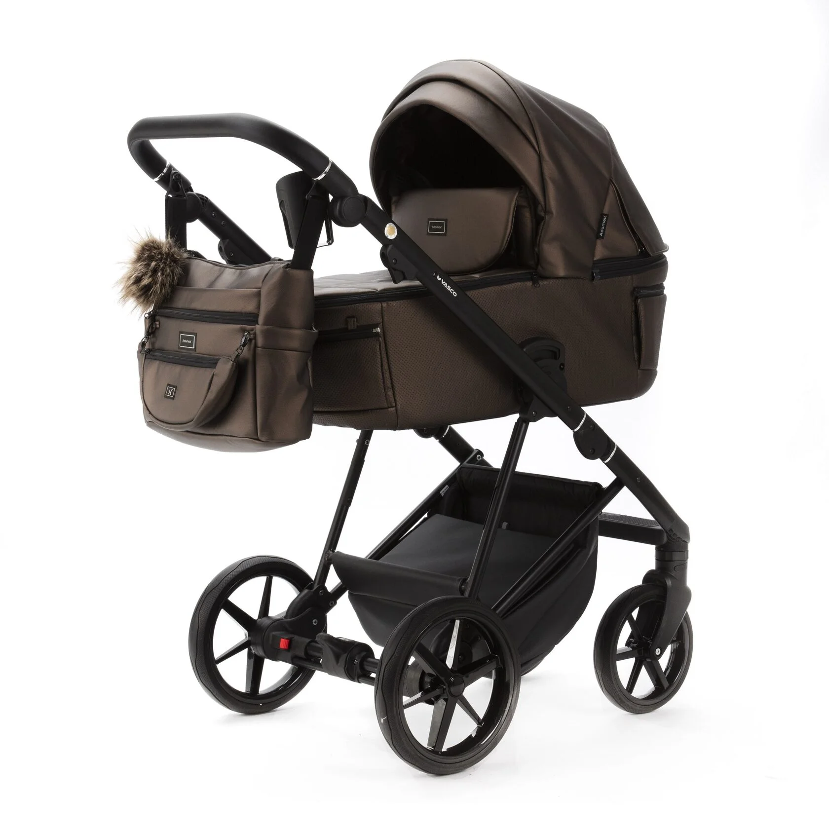 Коричневый