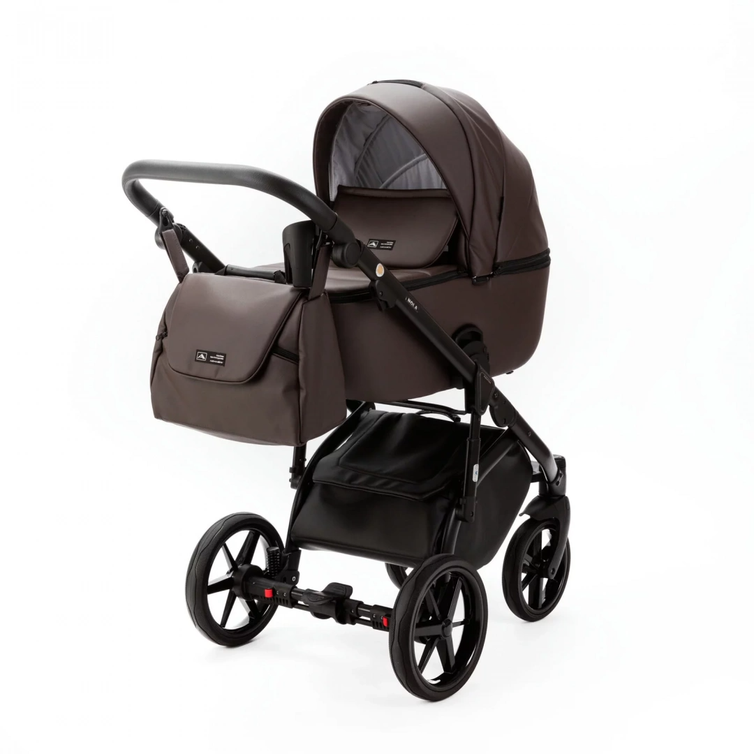 Коричневый