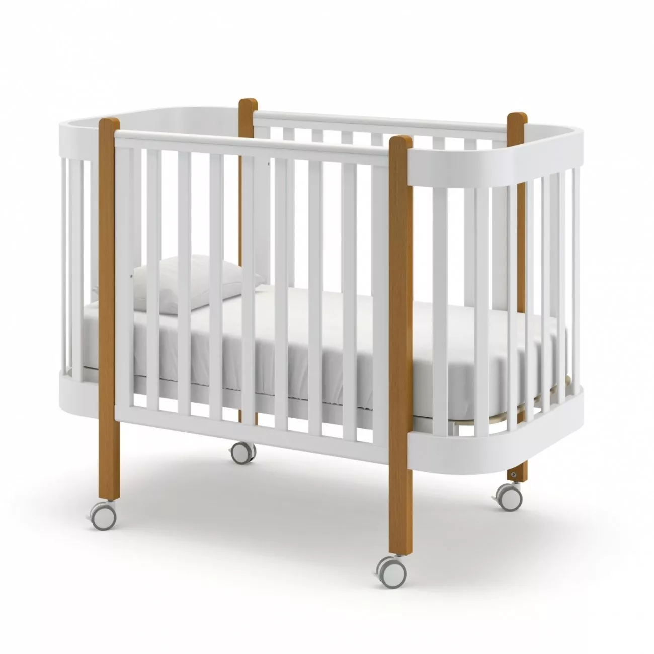 картинка Детская кровать с продольным маятником на колесах Гандылян Молли от Компасик.ру гипермаркет детских колясок и автокресел